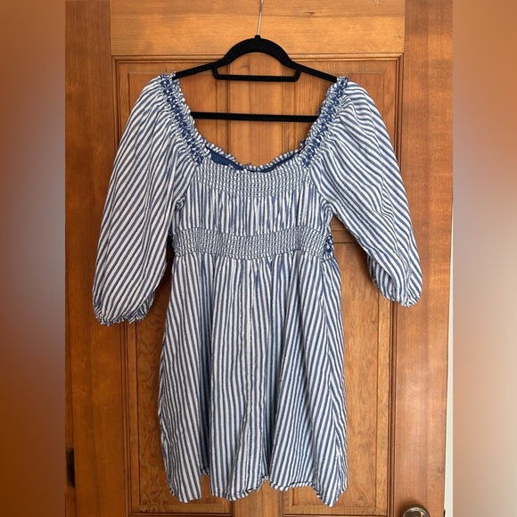 American Eagle Dress - Picture 2 of 3